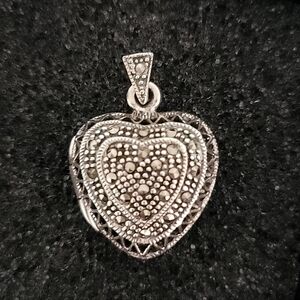 Marcasite 925 Silver Heart Pendant Locket Mirror
